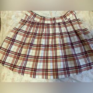 Pink plaid pleated skirt